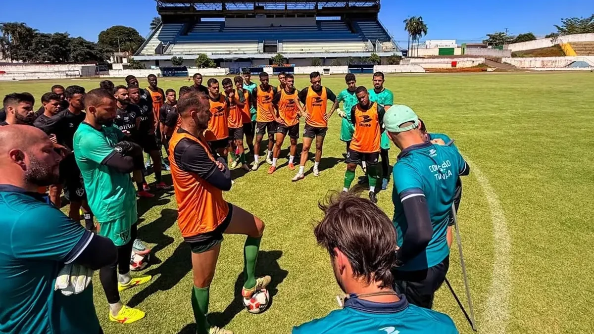 Elenco da Jataiense para disputa do Goianão 2026