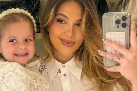 Maria Flor, filha de Virginia Fonseca, viraliza ao mostrar paixão por pequi e encanta internet