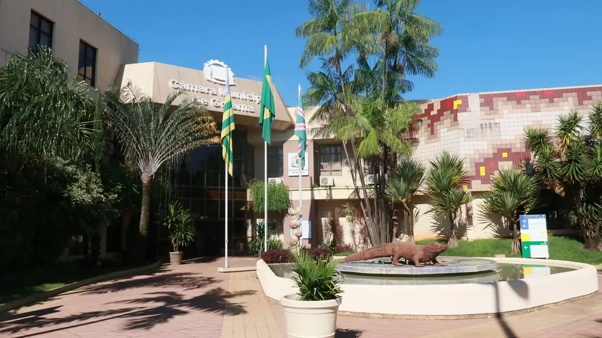 Câmara de Goiânia publica edital de concurso com salários de até R$ 10 mil; veja vagas e datas Confira informações sobre taxas e isenção