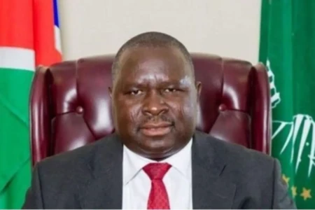 Político chamado Adolf Hitler caminha para vencer eleições em país do sul da África (Foto: Reprodução)