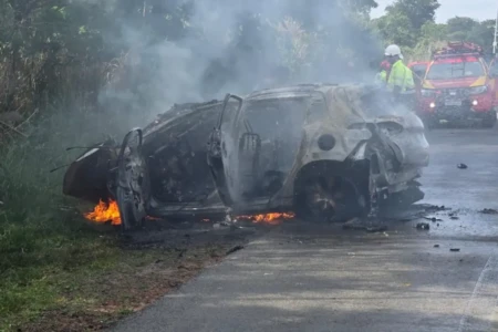 Advogado morre após capotar carro na BR-050 em Catalão Advogado, que não teve o nome revelado, morava e trabalhava em Ouvidor