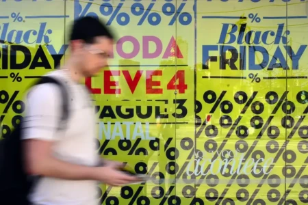 Black Friday: comércio espera aumento de pelo menos 10% nas vendas em Goiás (Foto: Agência Brasil)