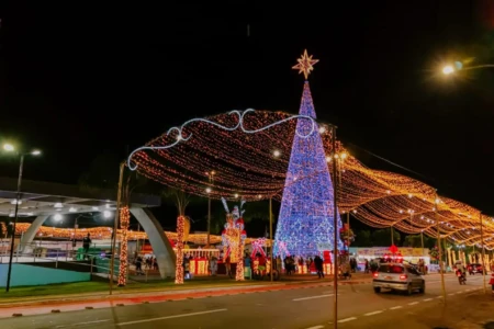 Senador Canedo divulga programação do 'Natal das Luzes 2025'; confira