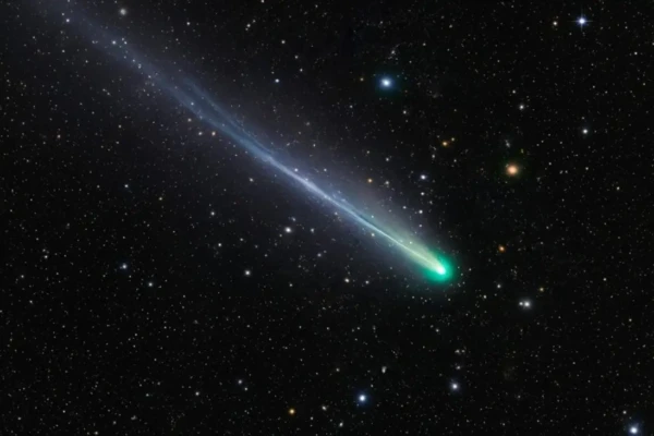 NASA detecta sinais de vida no cometa 3I/ATLAS; entenda Dados foram obtidos pelo telescópio espacial SPHEREx