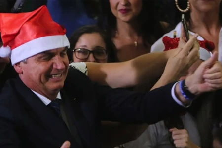 Bolsonaro tem direito a saidinha? Saiba se ex-presidente vai passar o Natal preso STF determinou a execução da pena do político