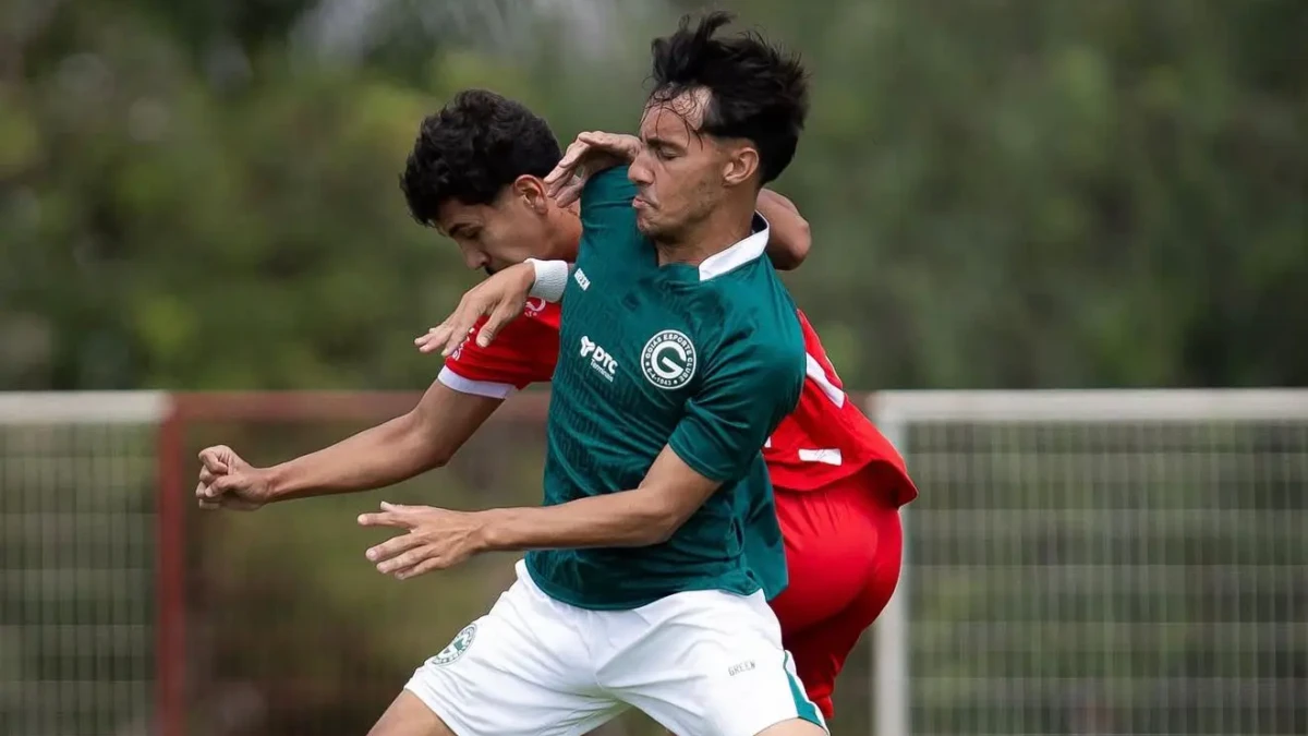 Goiás e Vila brigam por dois troféus na base