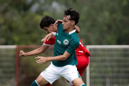 Goiás e Vila brigam por dois troféus na base