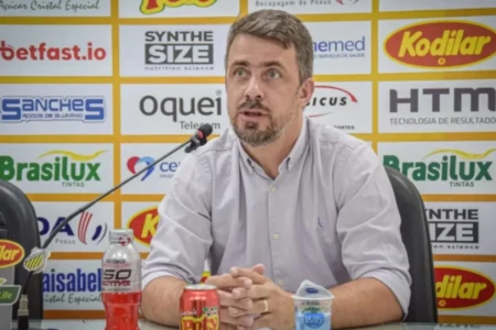 Michel Alves, que deverá assumir o Goiás