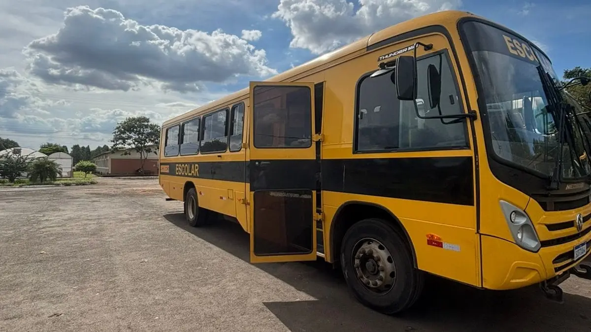 Prefeitura de Pontalina sinaliza fim da gratuidade no transporte universitário e gera protestos