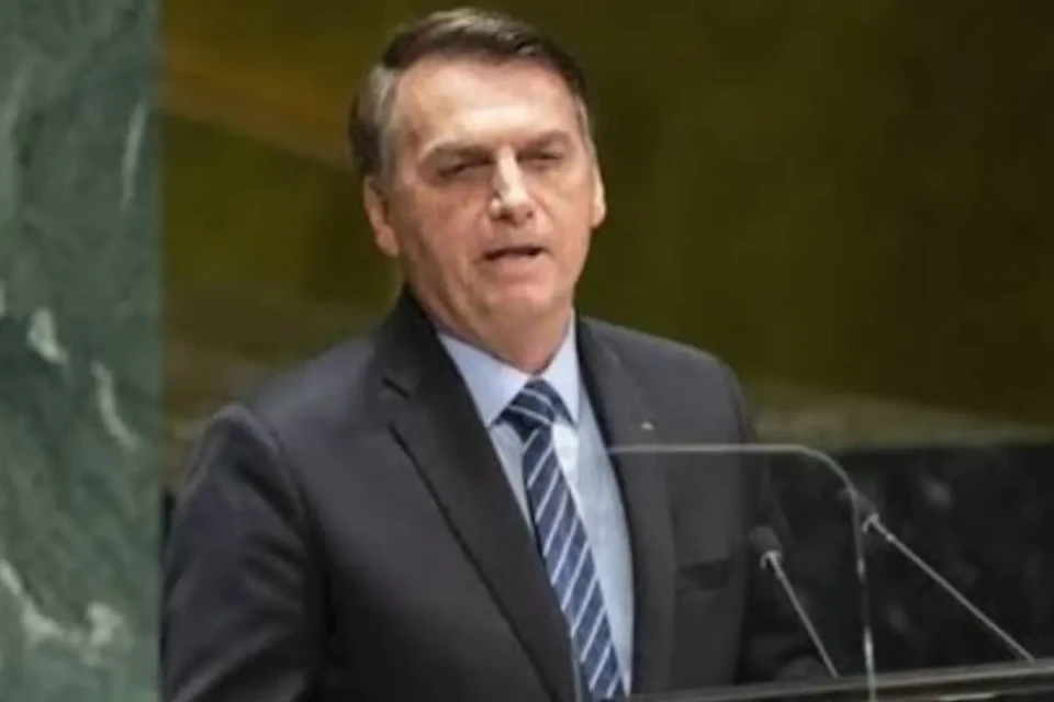 'Jair não se lembra por quanto tempo ficou desacordado', diz Michelle Bolsonaro