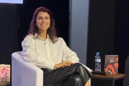 Manuela d'Ávila se filia ao PSol para disputar o Senado (Foto: Instagram)