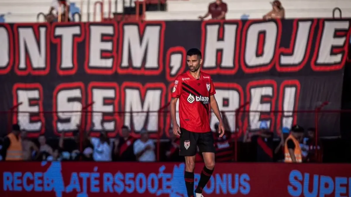 Jorginho deixa Atlético Goianiense e jogara contra Figueirense