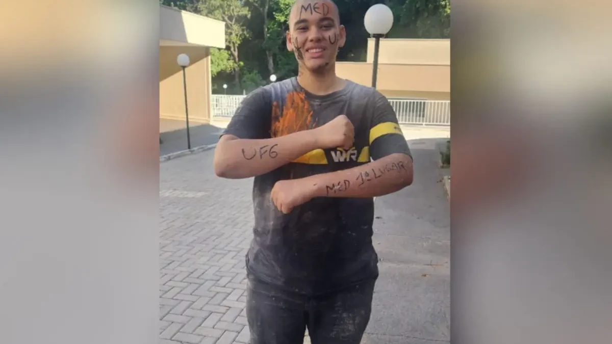 Estudante aprovado em medicina