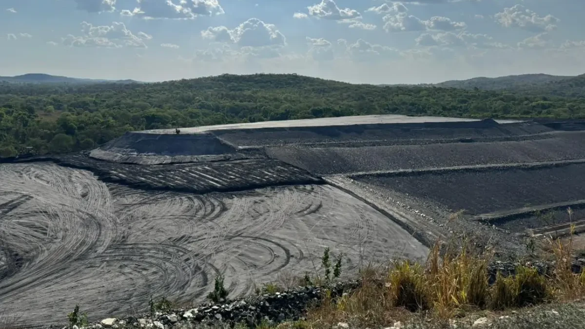 Mineradora assina acordo com o Estado e vai reparar danos ambientais em Crixás (Foto: Semad)