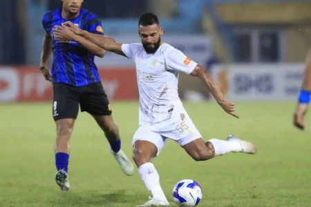 Willian Maranhão em passagem pelo futebol do Vietnã