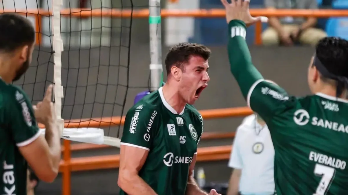 Goiás vence de virada e se recupera na superliga