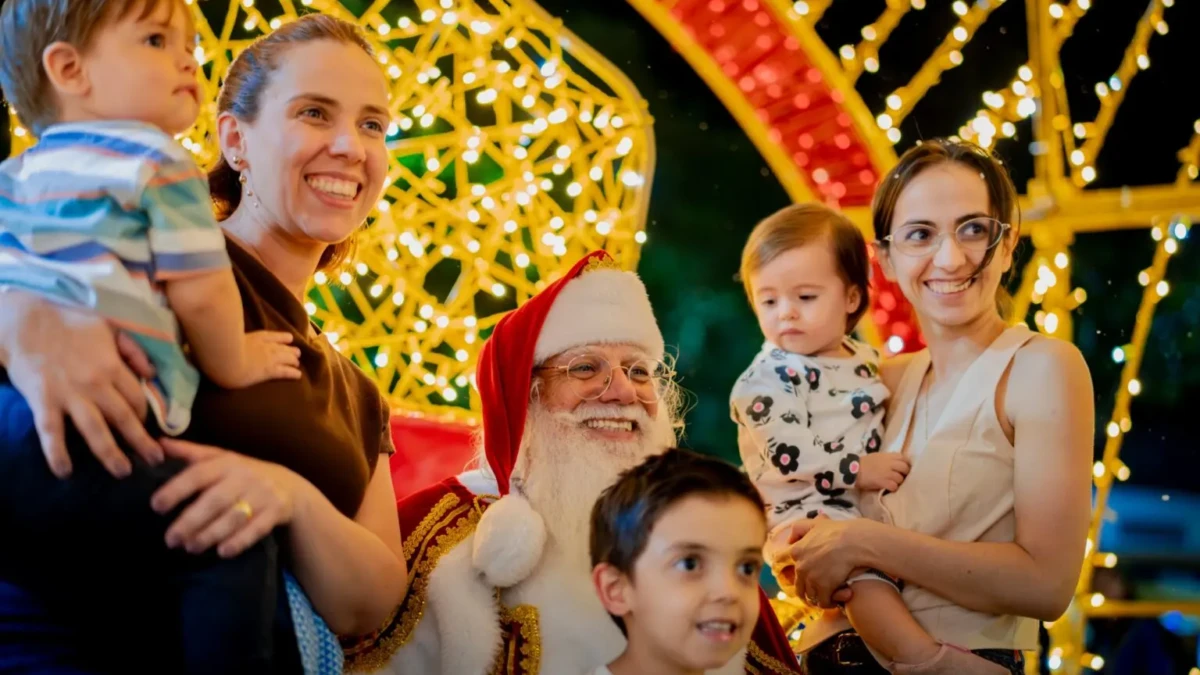Anápolis recebe programação natalina com exposição de carros antigos, atrações culturais e pista de gelo