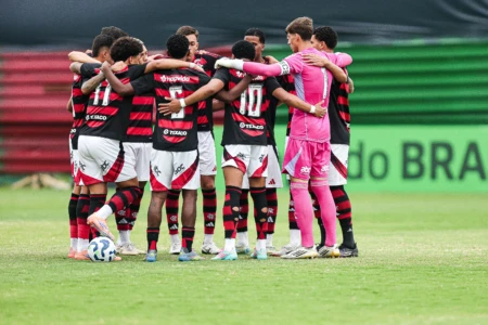 Flamengo entra em campo com sub-20 na última rodada