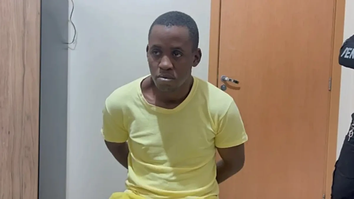 Imagem do réu dentro da CPP