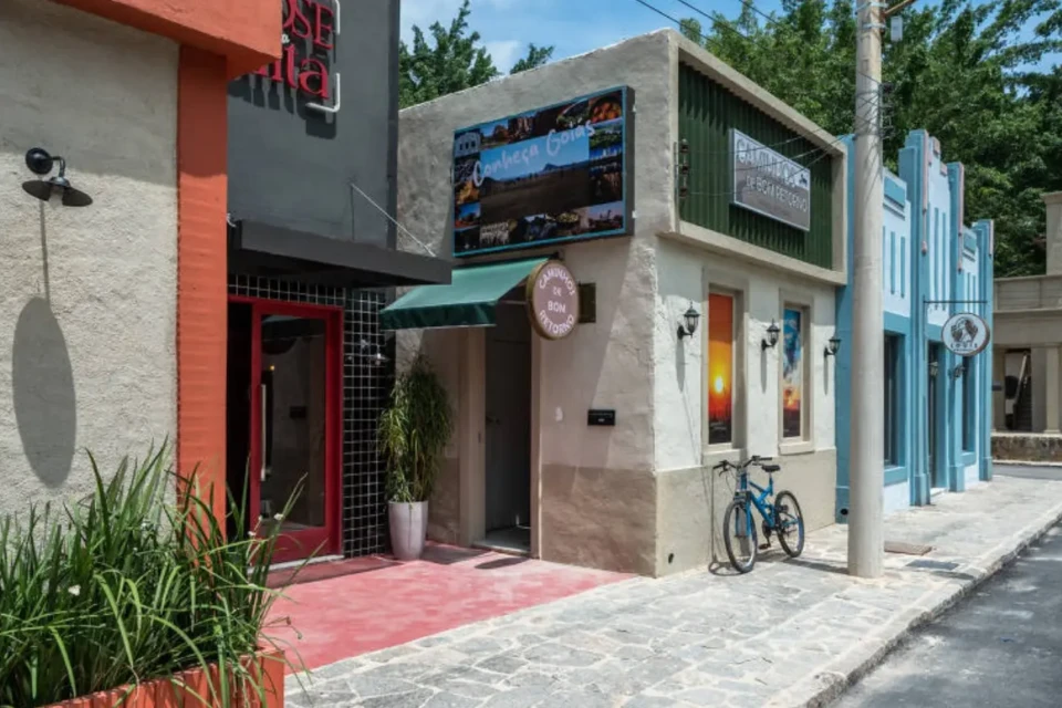 WhatsApp Image 2025-12-05 at 15.58.24 (2)