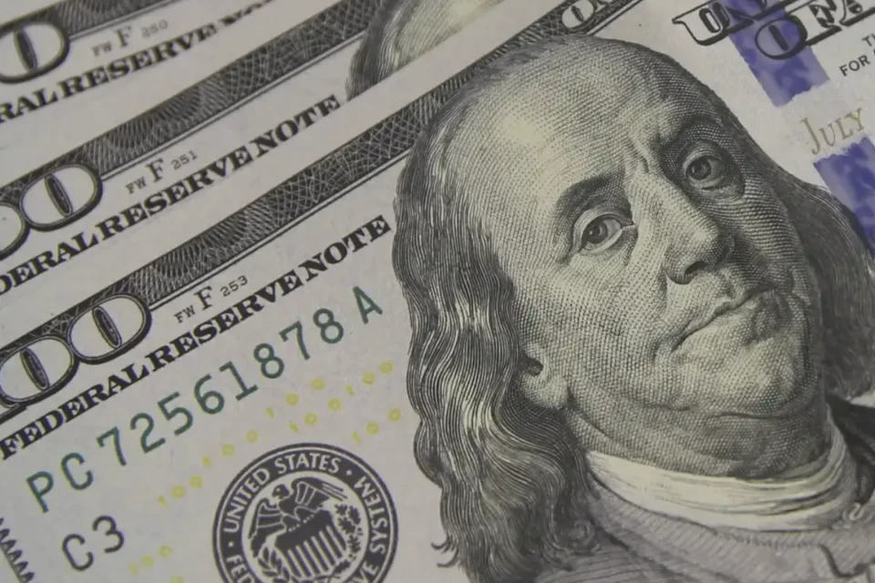 Dólar fecha em R$ 5,43 e Bolsa despenca 4% com apoio de Bolsonaro a Flávio em 2026 (Foto: Agência Brasil)