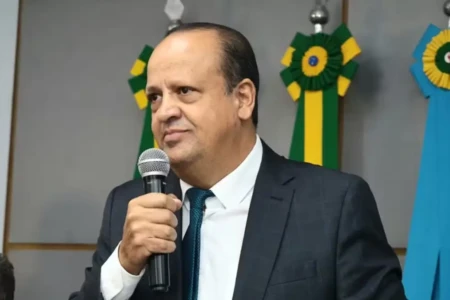 Prefeito de Caldas Novas está na mira do MP por descumprir acordo após caso de nepotismo