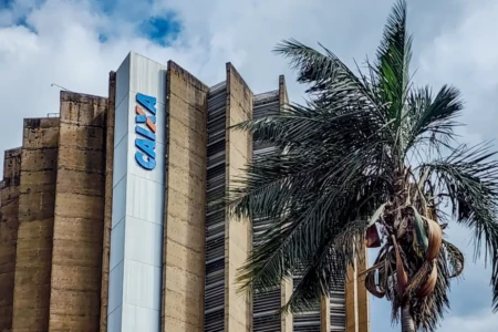 Imagem da fachada da Caixa