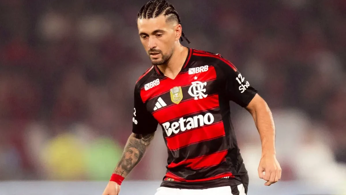 Arrascaeta, em jogo pelo Flamengo no Campeonato Brasileiro