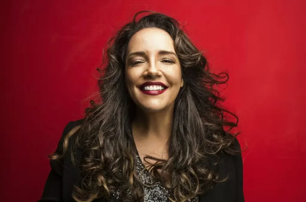 Ana Carolina traz a turnê '25 Anas' para Goiânia