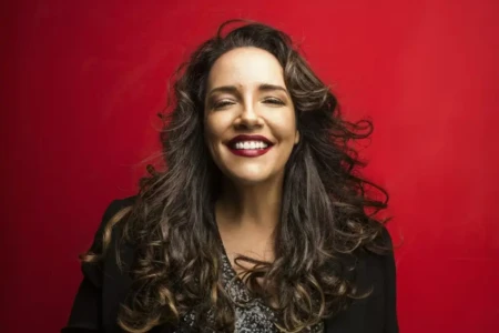 Ana Carolina traz a turnê '25 Anas' para Goiânia