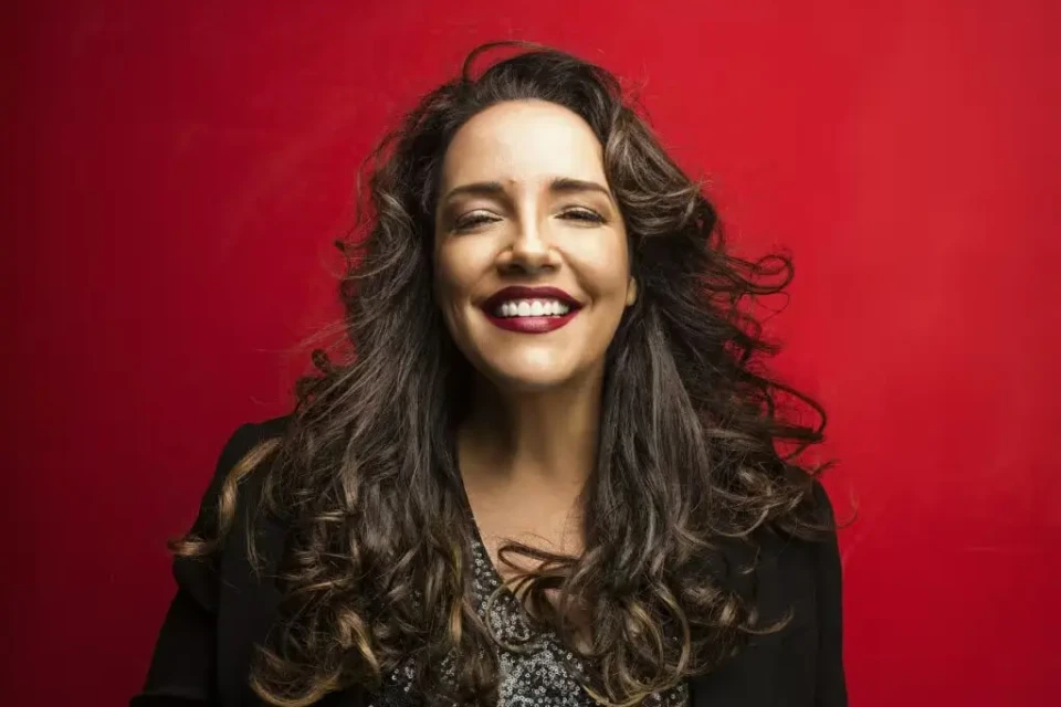 Ana Carolina traz a turnê '25 Anas' para Goiânia