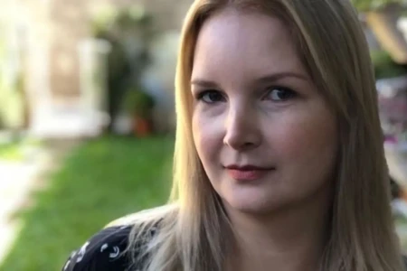 Jovem tira foto e tieta Elize Matsunaga em SP: “Diva! Sou muito fã” Bruno Ferrari encontrou a condenada por matar e esquartejar o marido