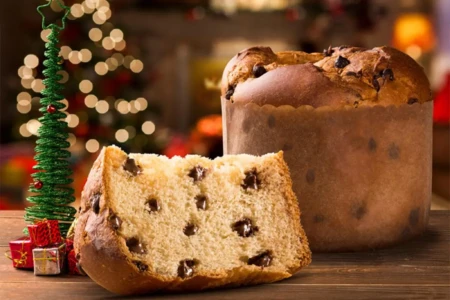 Homem morre engasgado com panetone durante ceia de Natal em família Apesar das tentativas de reanimação, vítima não resistiu