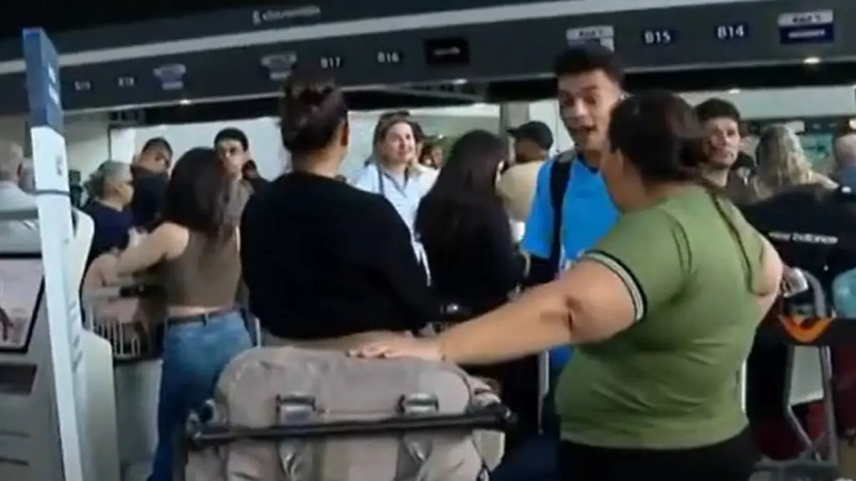 Aeroportos do Rio têm voos cancelados após passagem de ciclone por São Paulo