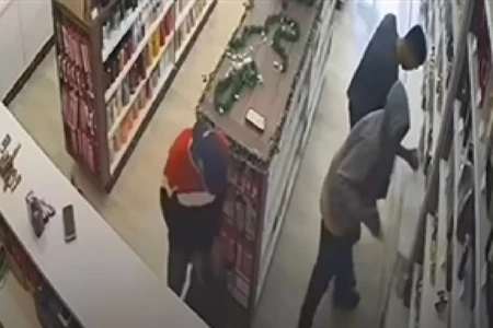 assalto x loja x perfume