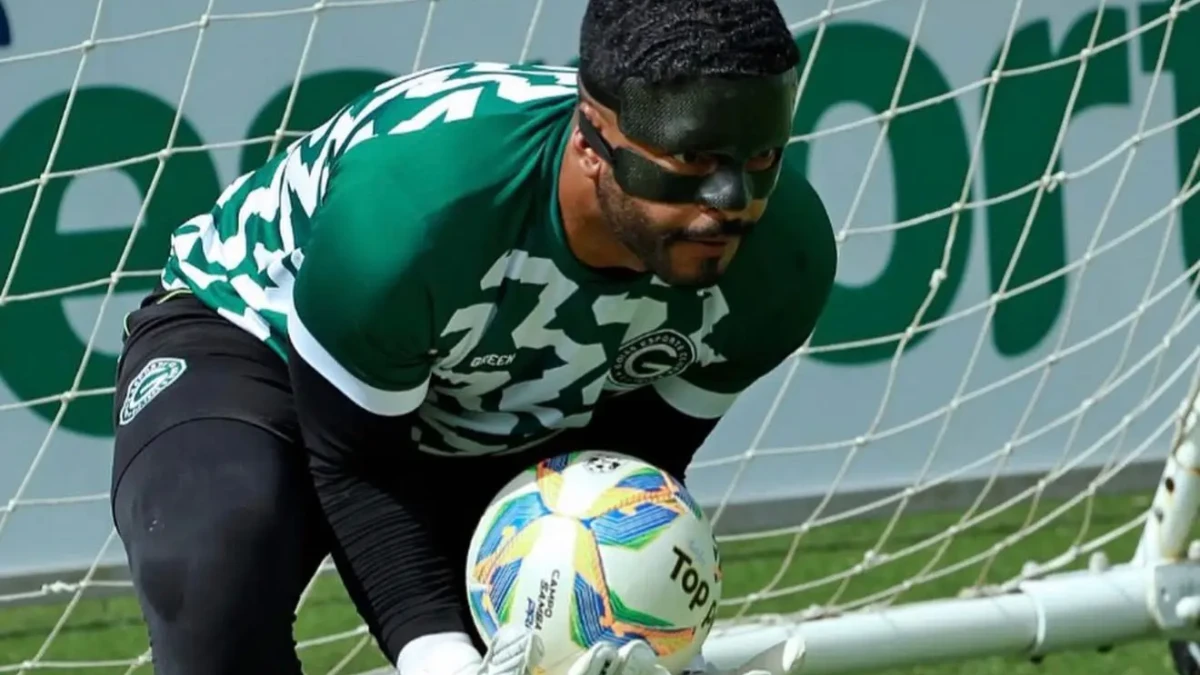 Goiás renova com Thiago Rodrigues por mais uma temporada