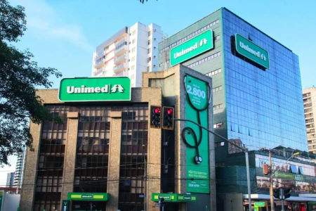 Cooperativa mantém crescimento sólido no mercado goiano Unimed Goiânia ultrapassa 404 mil beneficiários e consolida liderança