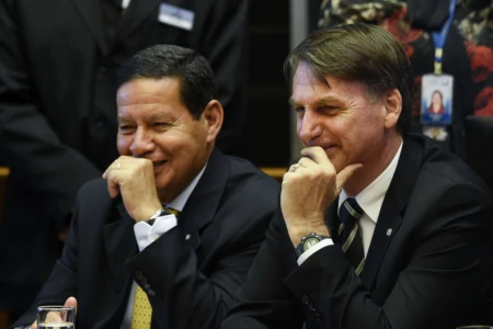 'Bolsonaro pode morrer de um dia para o outro', diz Mourão General defende concessão de prisão domiciliar para ex-presidente