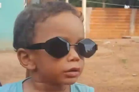 Imagem da criança vítima dos fogos de artifício