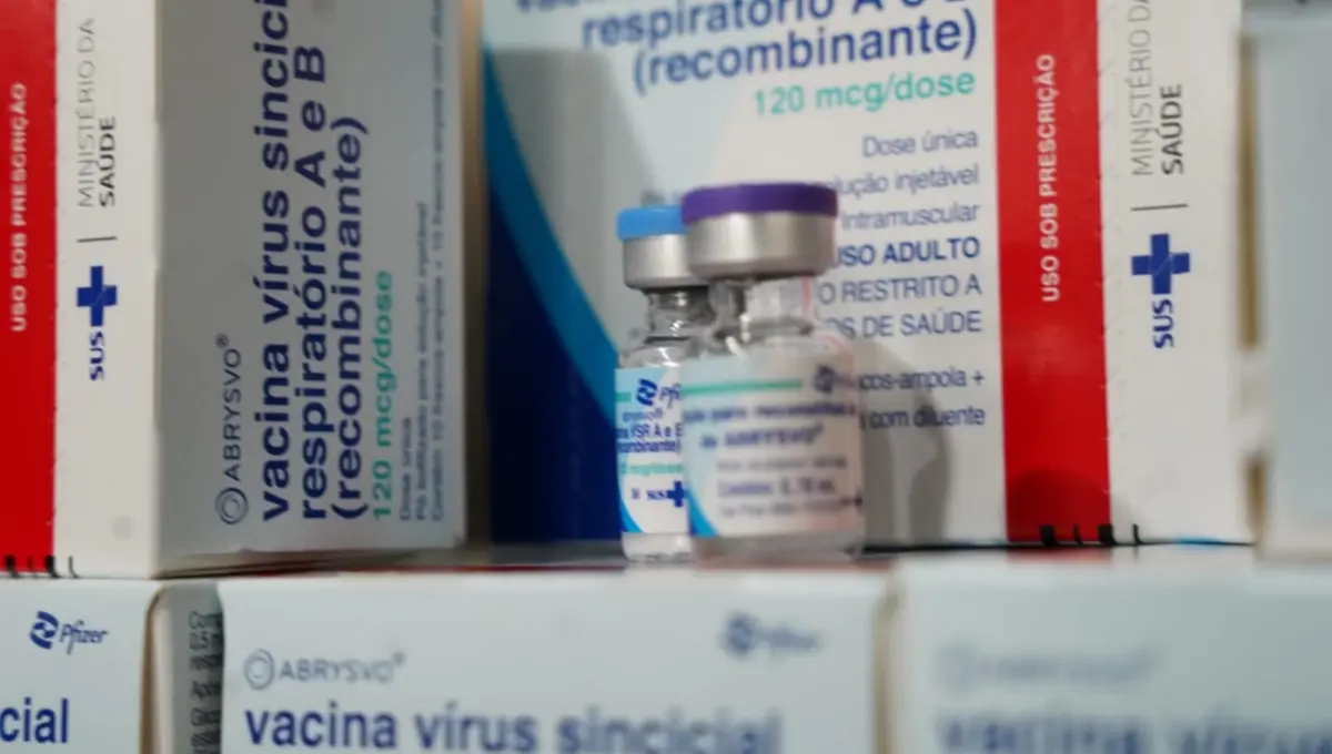 GO: Saúde pede apoio de entidades médicas para ampliar vacinação contra bronquiolite