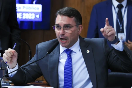Aliados de Bolsonaro avaliam que pesquisa Quaest dá mais fôlego à candidatura de Flávio (Foto: Agência Senado)