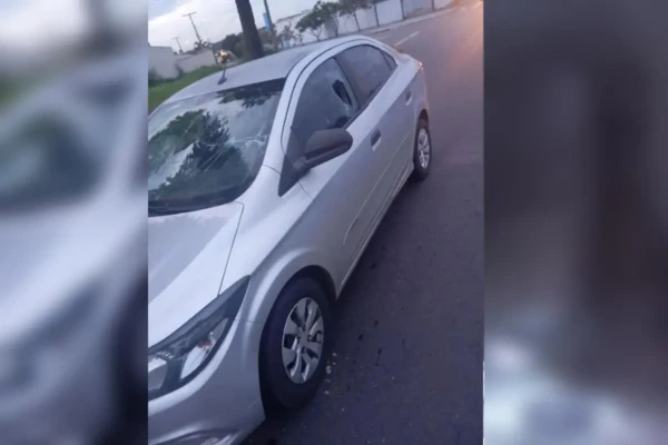 carro x motorista app x quebrado