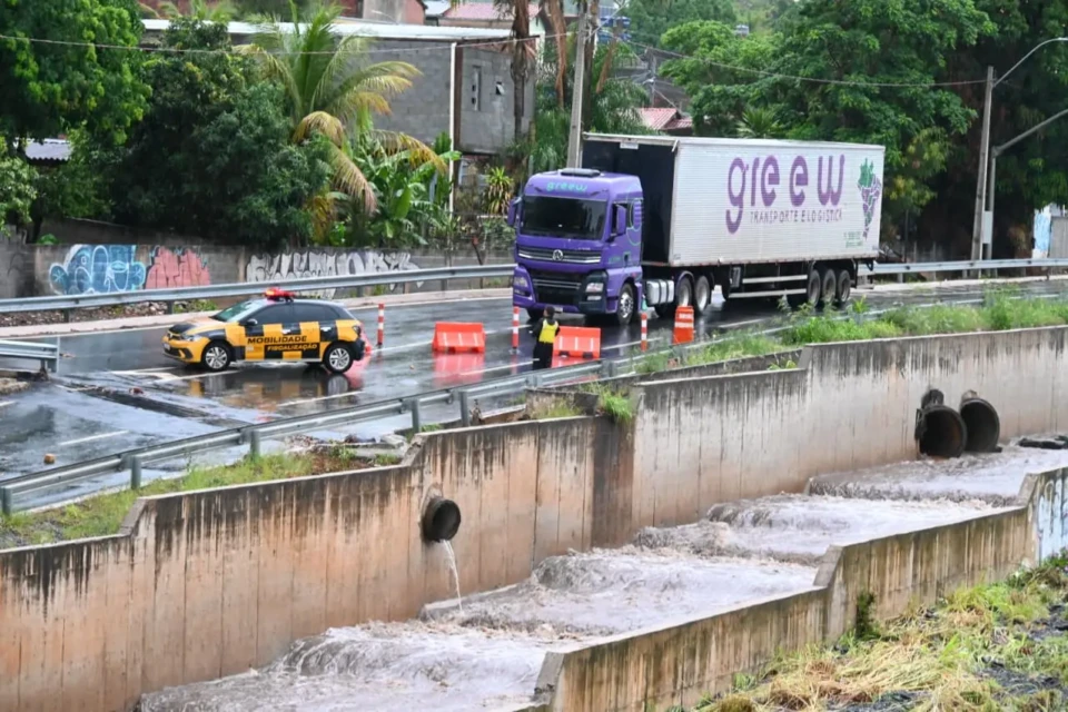 Imagem da interdição em pontos de risco