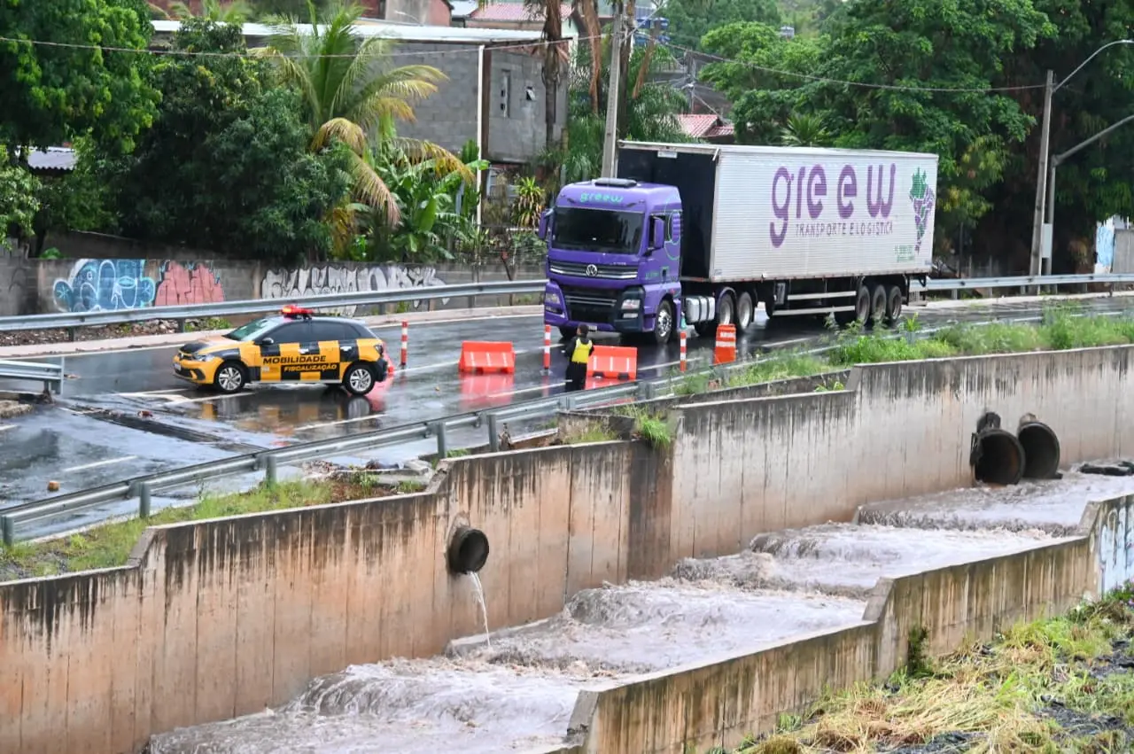 Imagem da interdição em pontos de risco