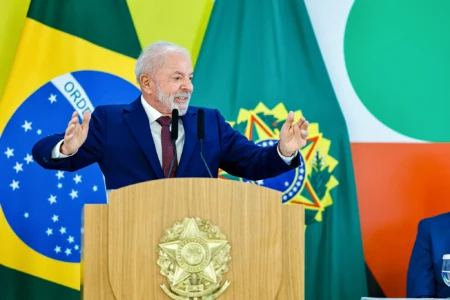 Lula diz que Zezé Di Camargo fez cretinice com filhas de Silvio Santos (Foto: Palácio do Planalto)