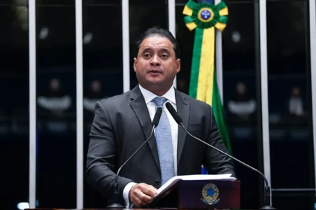 PF diz que Weverton era sócio de esquema do INSS e pede prisão de senador (Foto: Agência Senado)