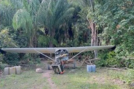 Avião da Venezuela pousa em terra Yanomami após ser interceptado por caça da FAB (Foto: Reprodução)