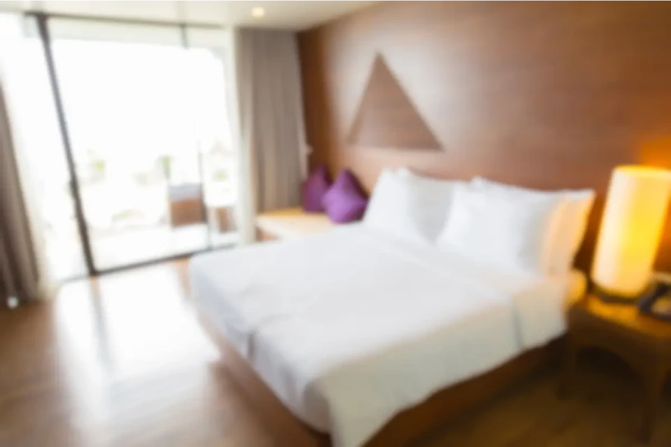 Homem é encontrado morto de cueca em quarto de motel em Goiânia (Foto: Ilustrativa/FreePik)