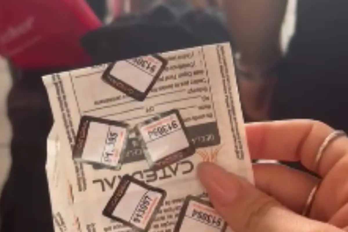 Passageiros dormem na rodoviária de Goiânia à espera de ônibus que deveria ter saído às 18h30 (Foto cedida ao Mais Goiás)