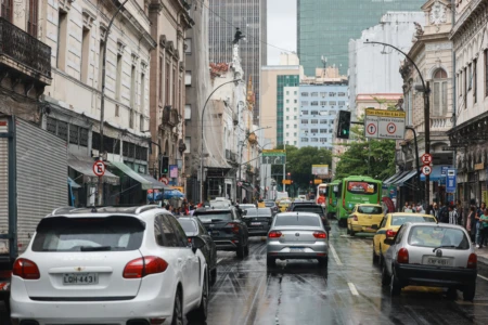 Entenda por que a venda de carros seminovos disparou no Brasil (Foto: Agência Brasil)